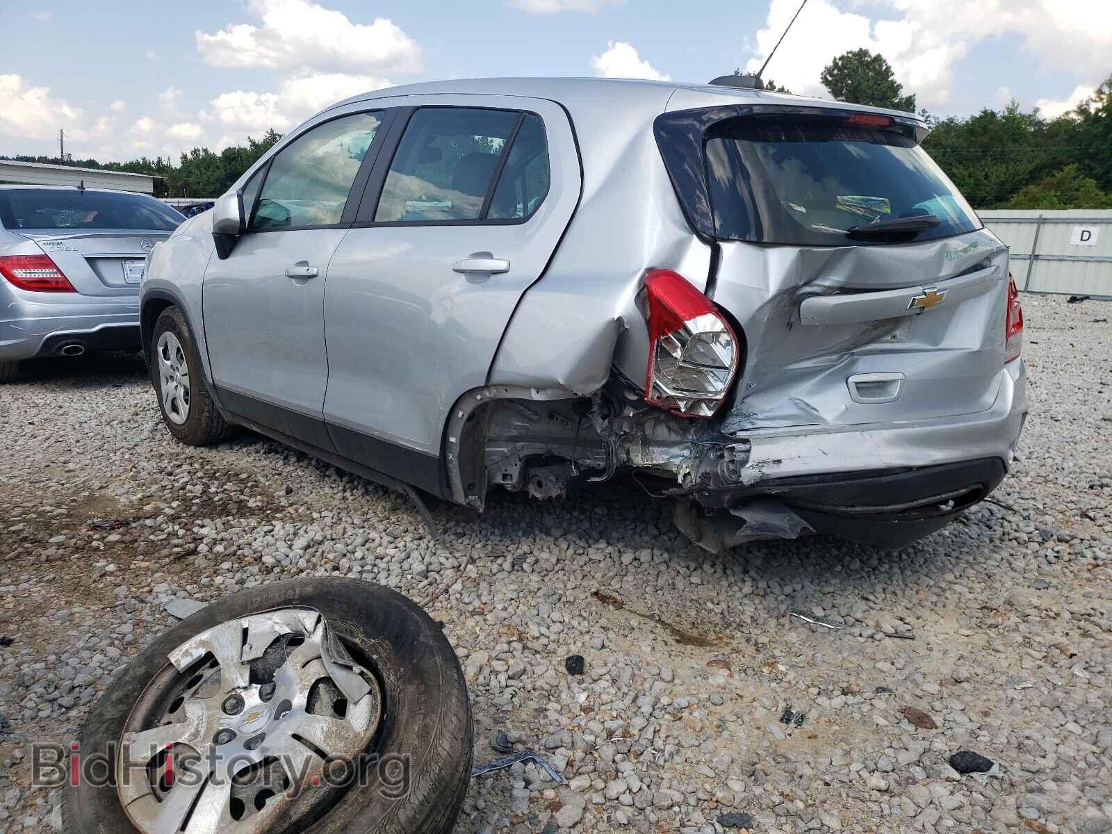 2018 CHEVROLET TRAX - VIN: 3GNCJKSB8JL370497 - Фото 3