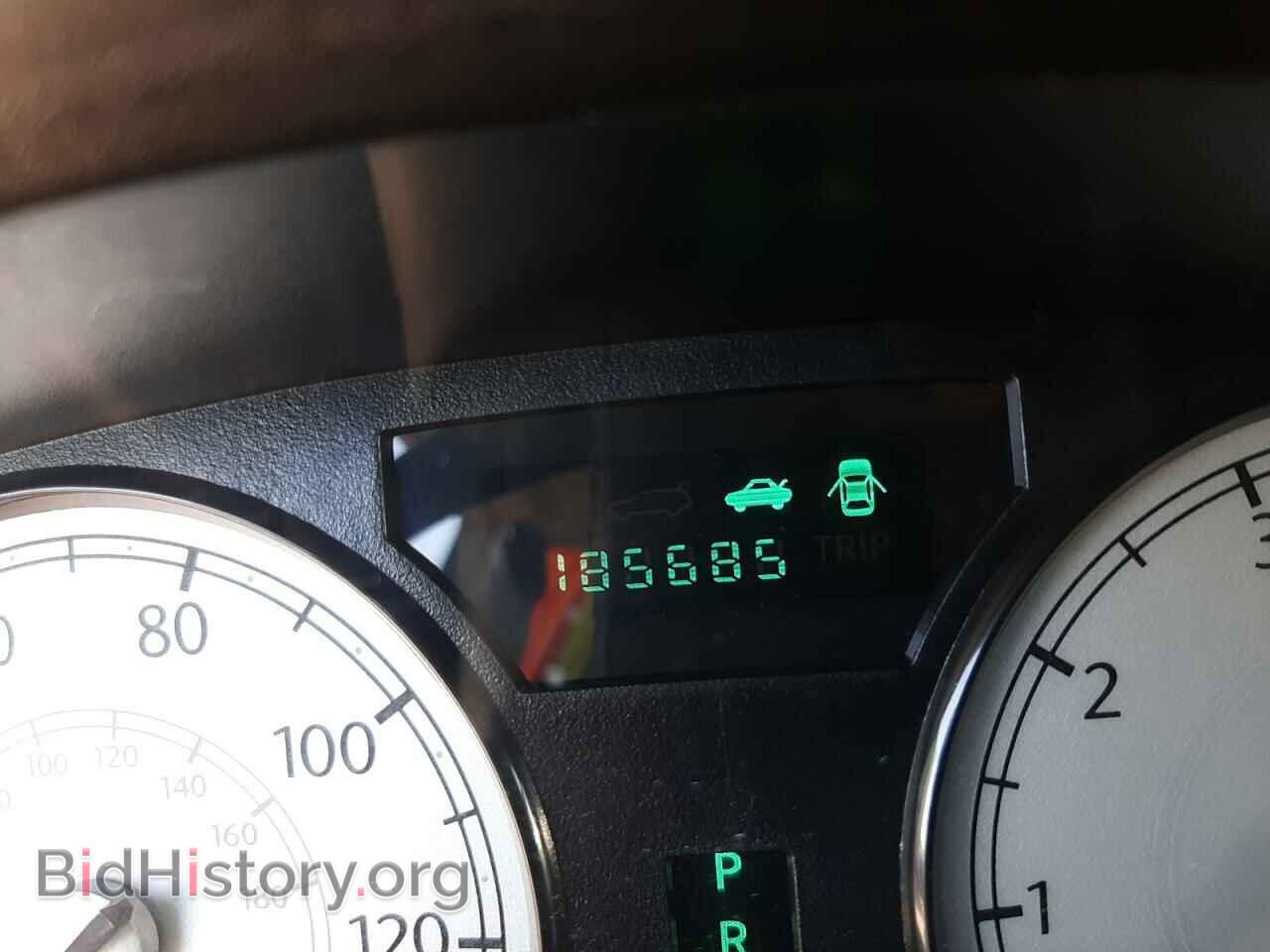 2006 CHRYSLER 300 - VIN: 2C3KA43R76H180240 - Фото 8