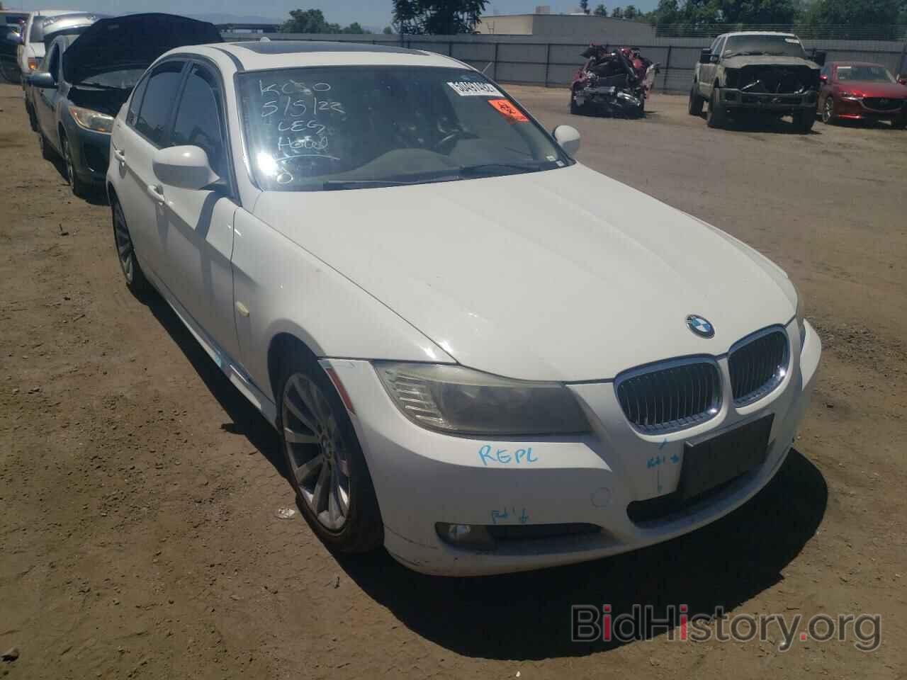 Photo WBAPH5G57BNM77761 - BMW 3 SERIES 2011