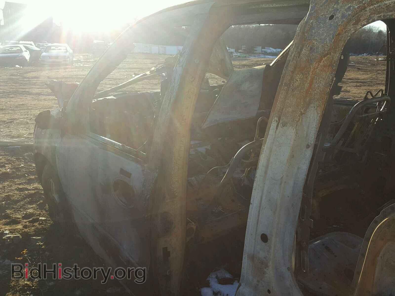 2004 FORD FREESTAR - VIN: 2FMZA52204BA65172 - Фото 3