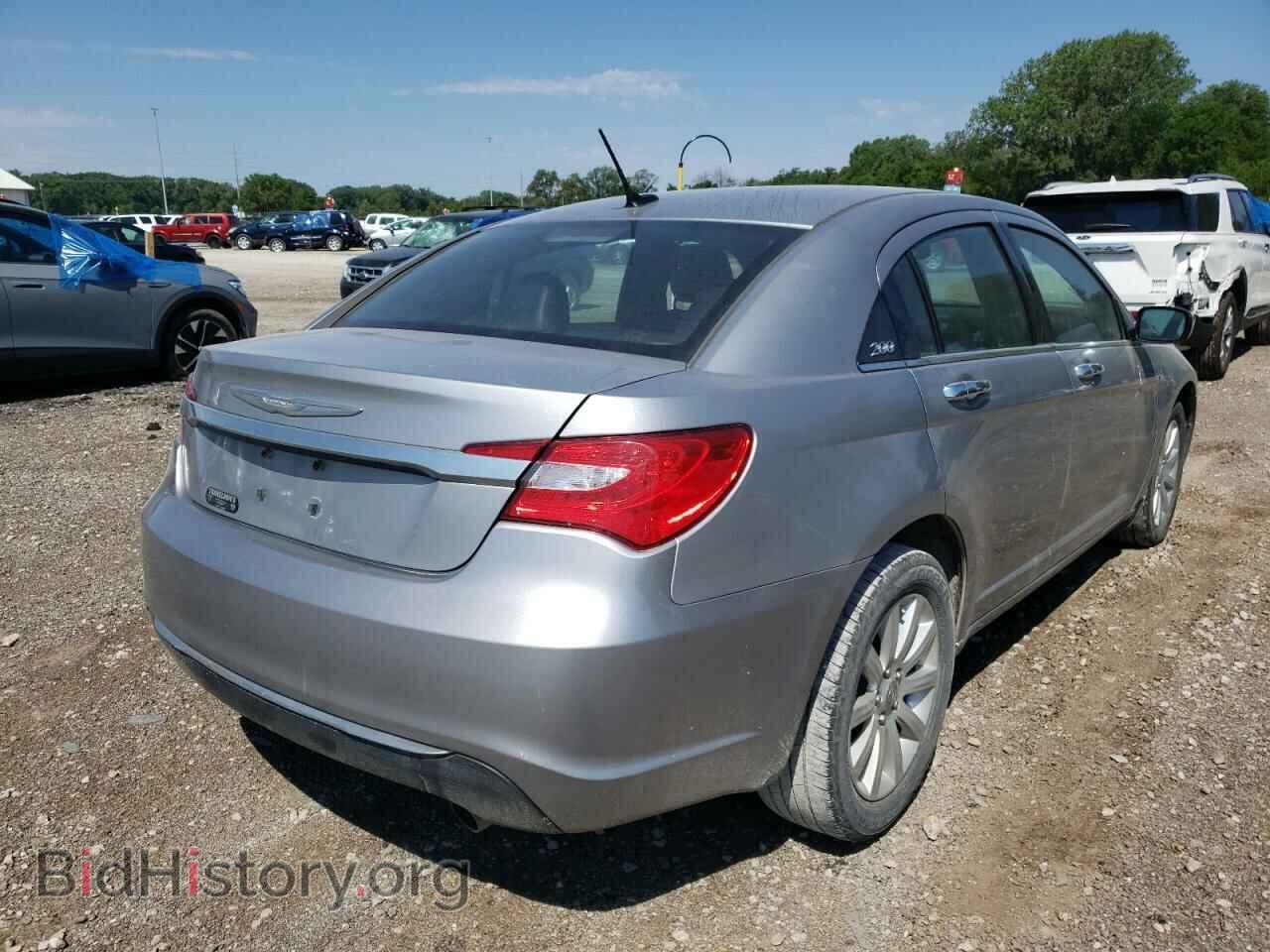 2014 CHRYSLER 200 - VIN: 1C3CCBCG1EN107906 - Фото 4