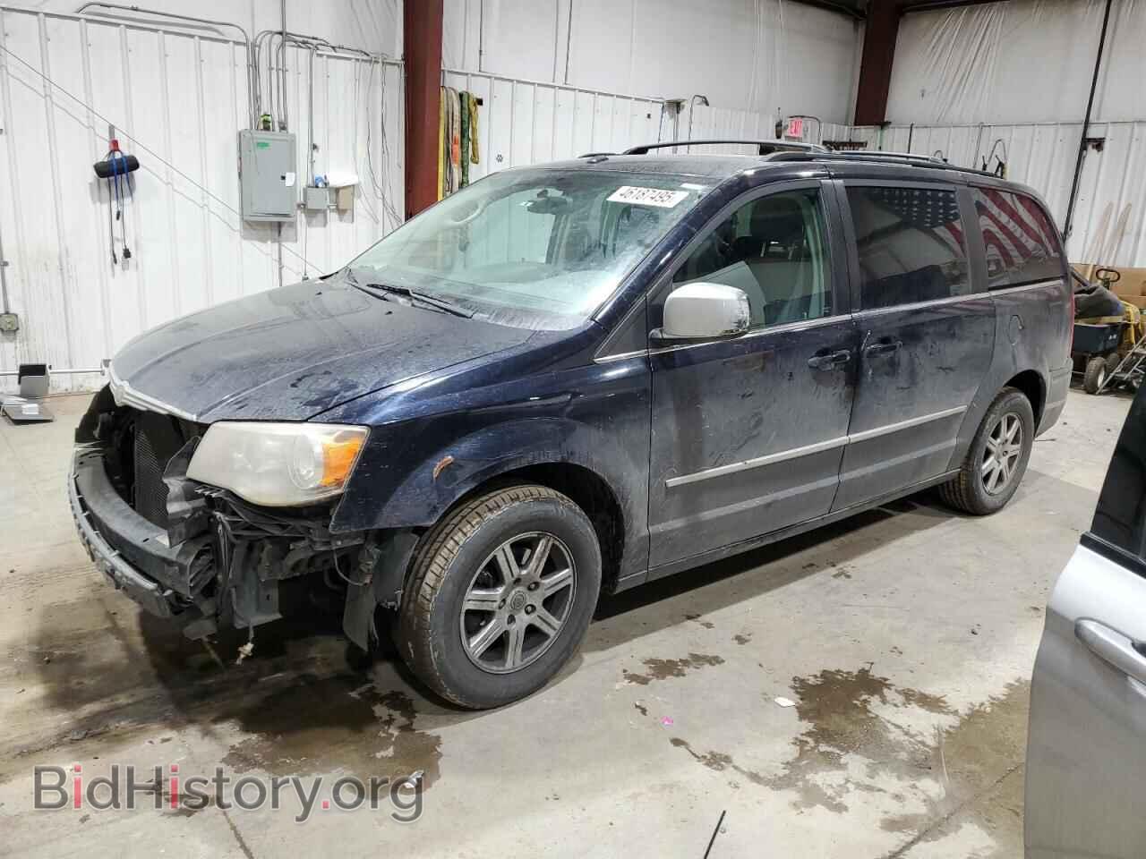Photo 2A4RR5D17AR436374 - CHRYSLER MINIVAN 2010
