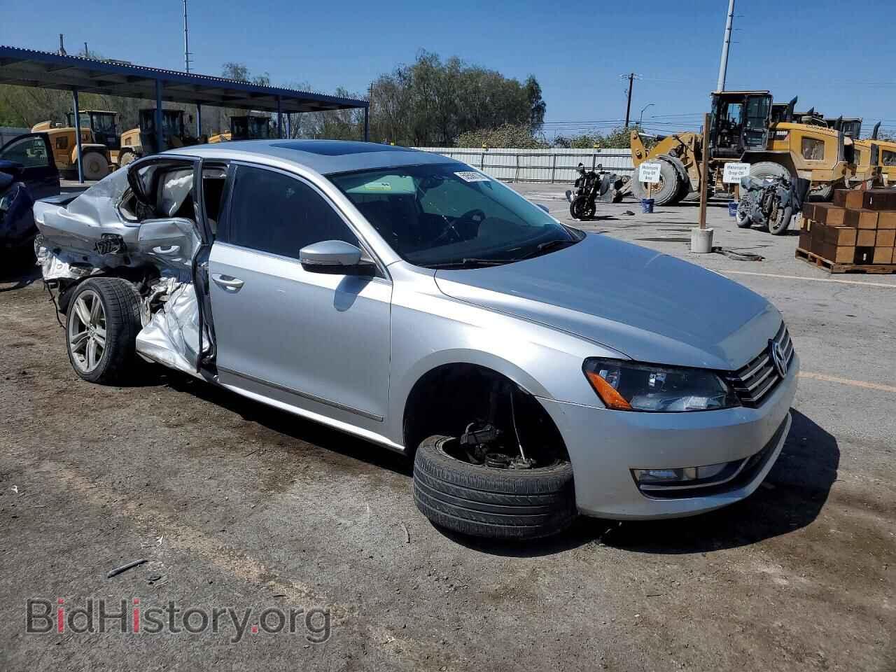 2015 VOLKSWAGEN PASSAT - VIN: 1VWBV7A32FC049801 - Фото 4