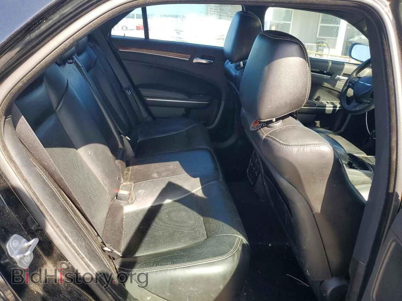 2022 CHRYSLER 300 - VIN: 2C3CCABTXNH205379 - Photo 10