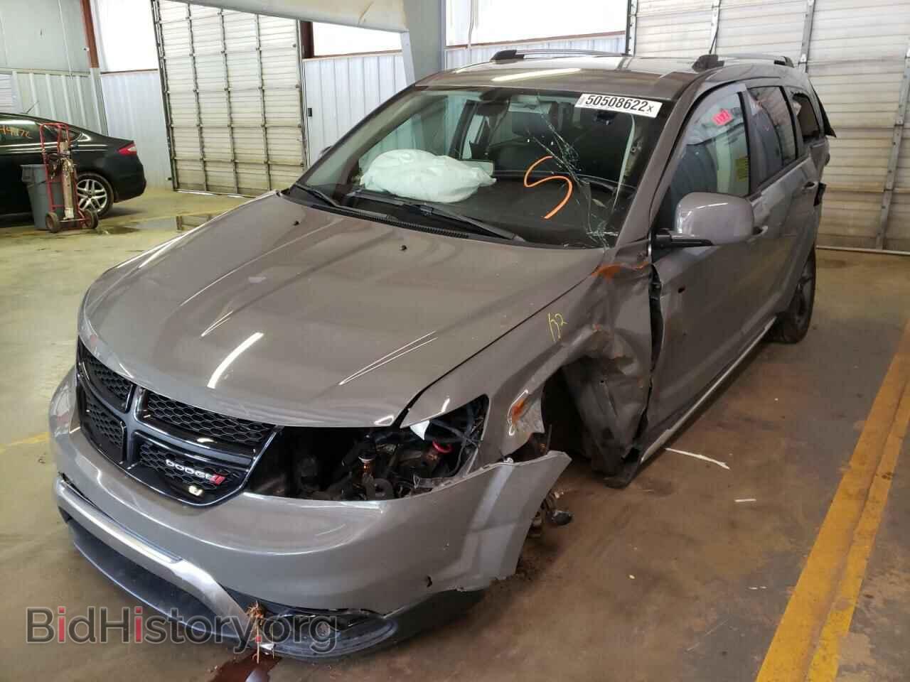 2019 DODGE JOURNEY - VIN: 3C4PDCGGXKT778559 - Фото 2