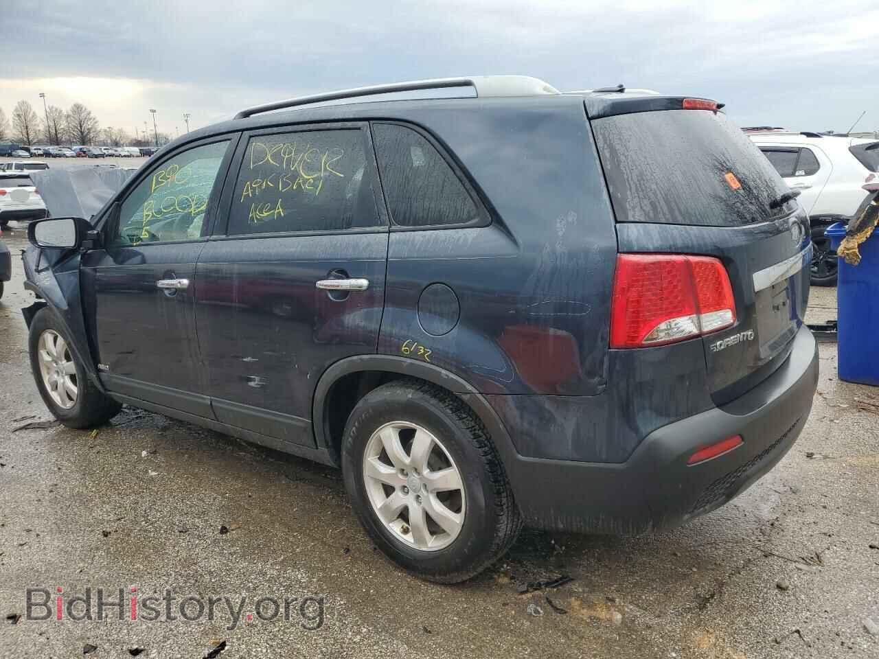2012 KIA SORENTO - VIN: 5XYKTDA2XCG241697 - Фото 2
