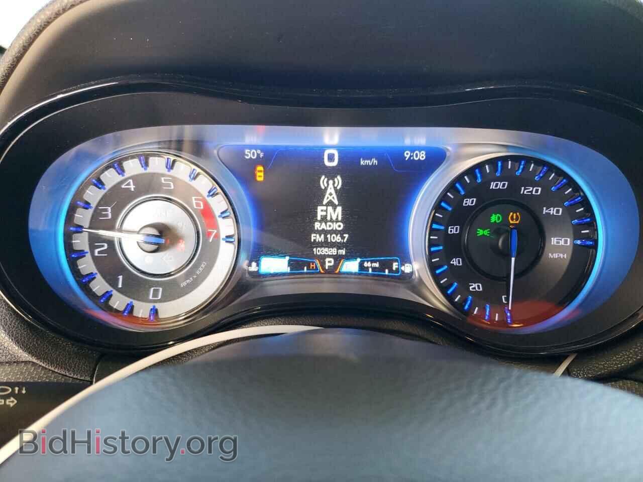 2015 CHRYSLER 300 - VIN: 2C3CCABT6FH882091 - Фото 9