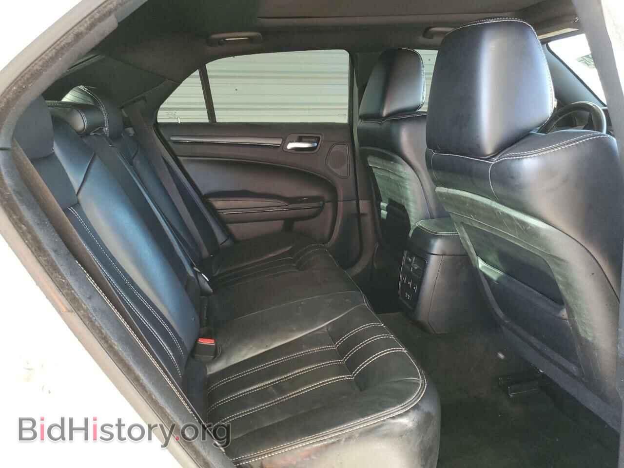 2015 CHRYSLER 300 - VIN: 2C3CCABT6FH882091 - Фото 10