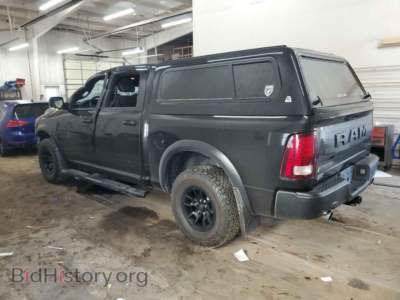 2018 RAM 1500 - VIN: 1C6RR7YT3JS128802 - Фото 2