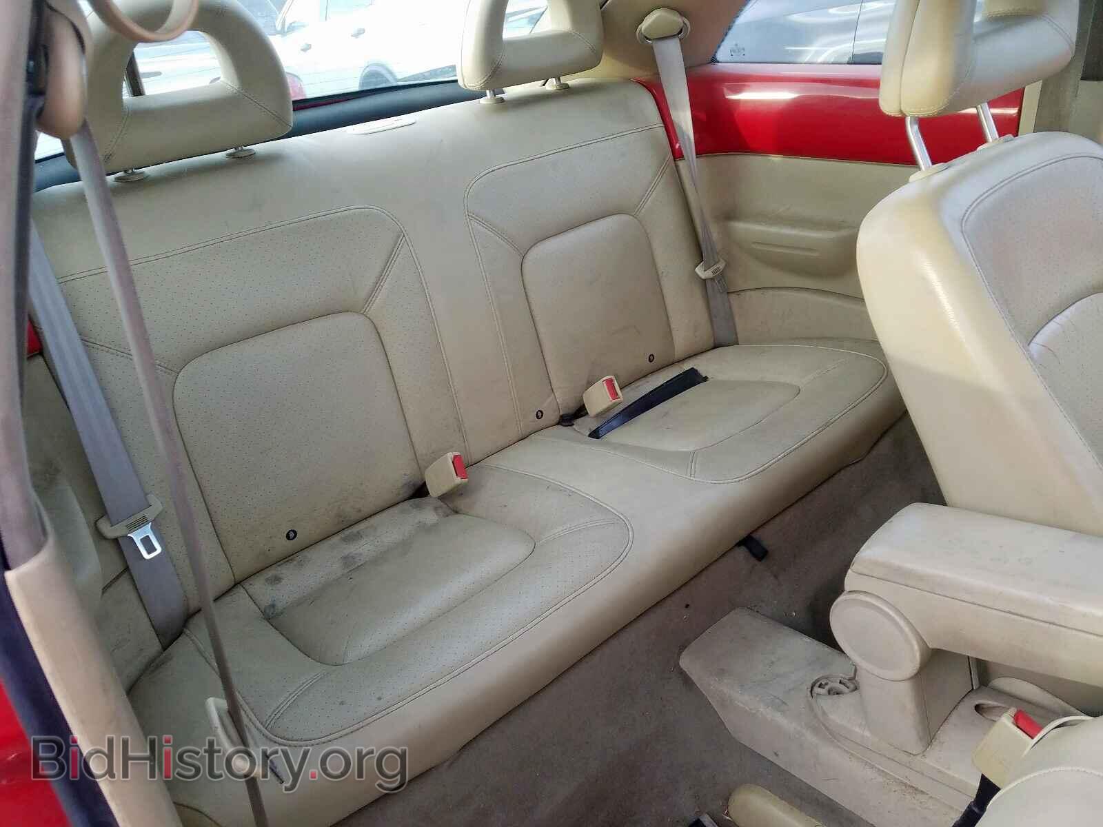 2000 VOLKSWAGEN BEETLE - VIN: 3VWCD21C0YM486398 - Фото 6