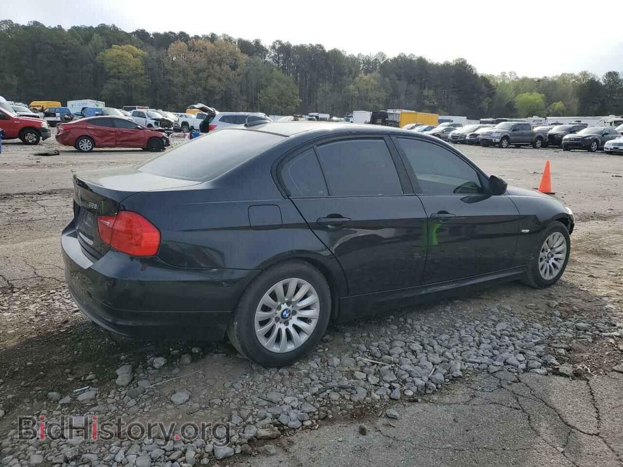 2009 BMW 3 SERIES - VIN: WBAPH77509NL84487 - Фото 3