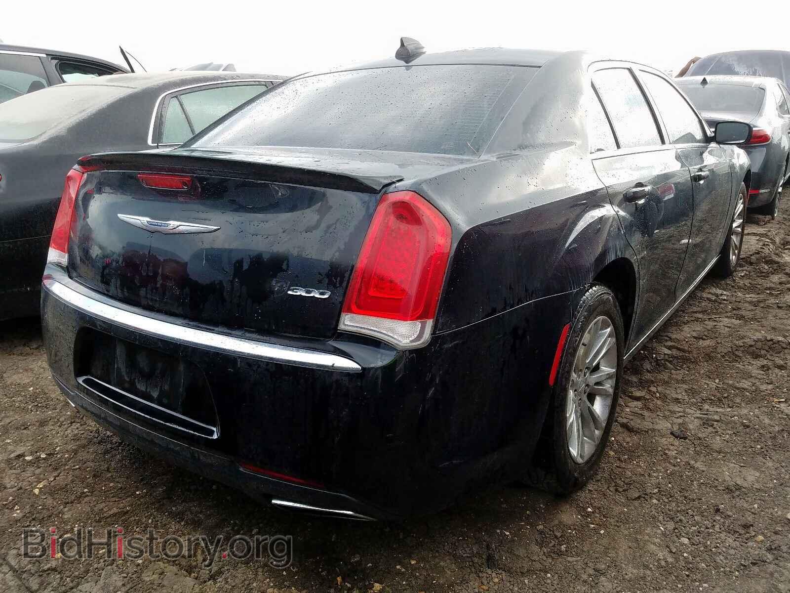 2016 CHRYSLER 300 - VIN: 2C3CCAAG2GH298552 - Фото 4