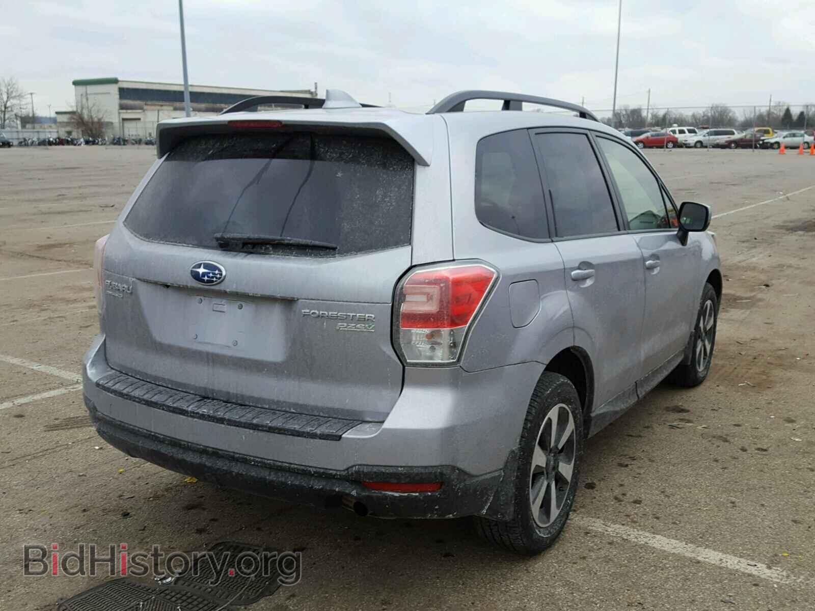 2017 SUBARU FORESTER - VIN: JF2SJAEC1HH540647 - Фото 4