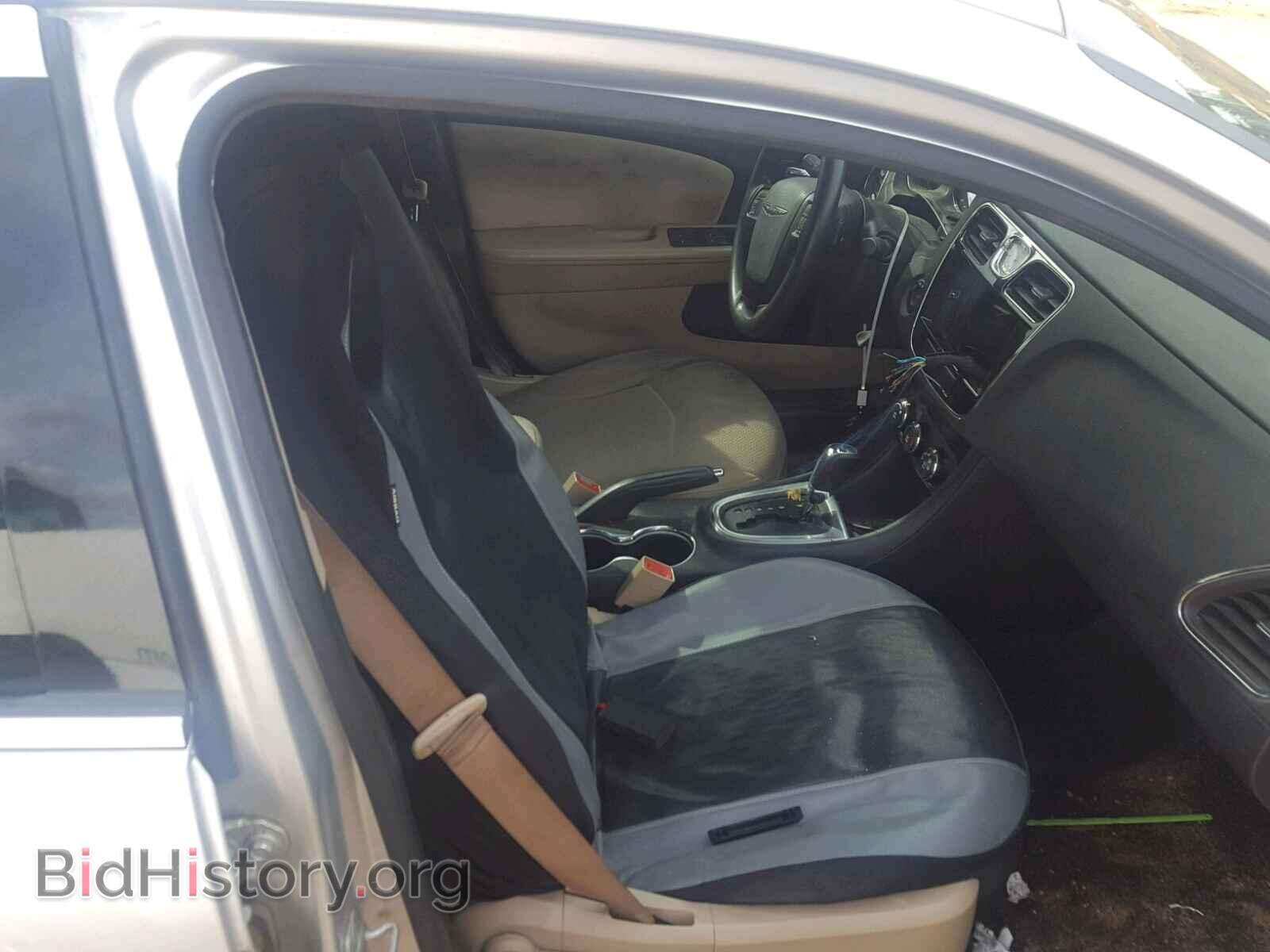 2012 CHRYSLER 200 - VIN: 1C3CCBAB2CN319220 - Фото 5