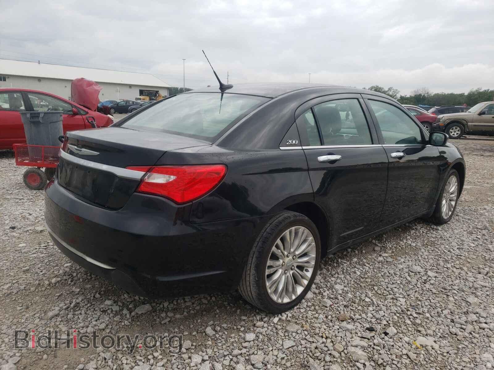 2011 CHRYSLER 200 - VIN: 1C3BC2FG2BN518007 - Фото 4
