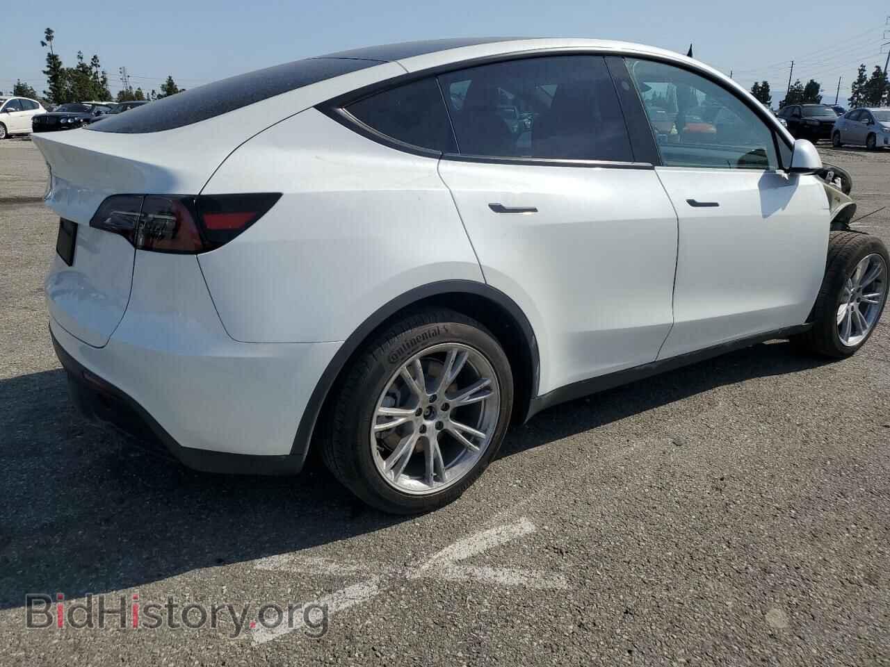 2024 TESLA MODEL Y - VIN: 7SAYGDED1RF002570 - Фото 3