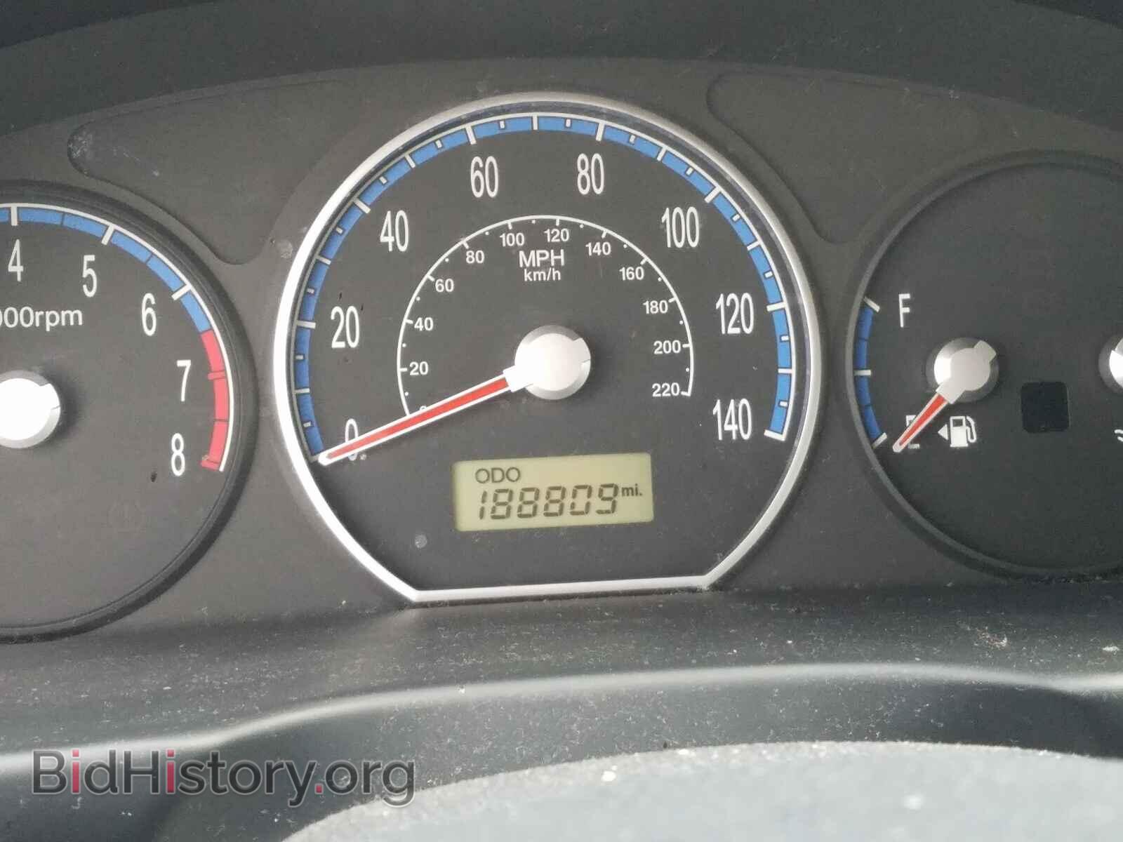 2009 HYUNDAI SANTA FE - VIN: 5NMSG13D09H278032 - Фото 8