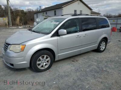 2010 Chrysler MINIVAN Touring Plus, silver — VIN 2A4RR8D19AR320868, Copart