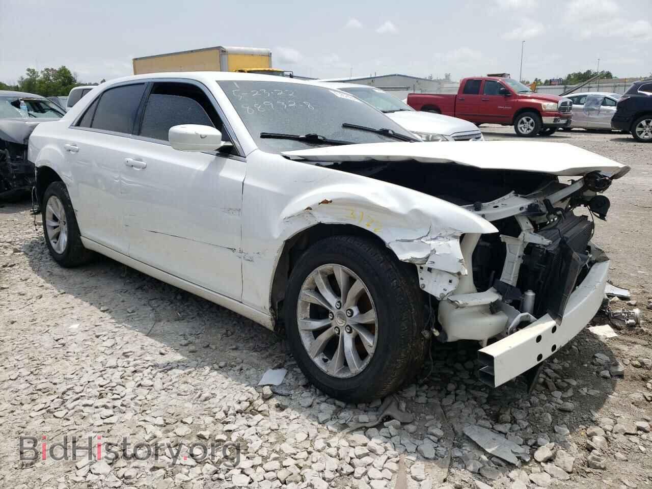 Фотография 2C3CCAAG3GH106314 - CHRYSLER 300 2016