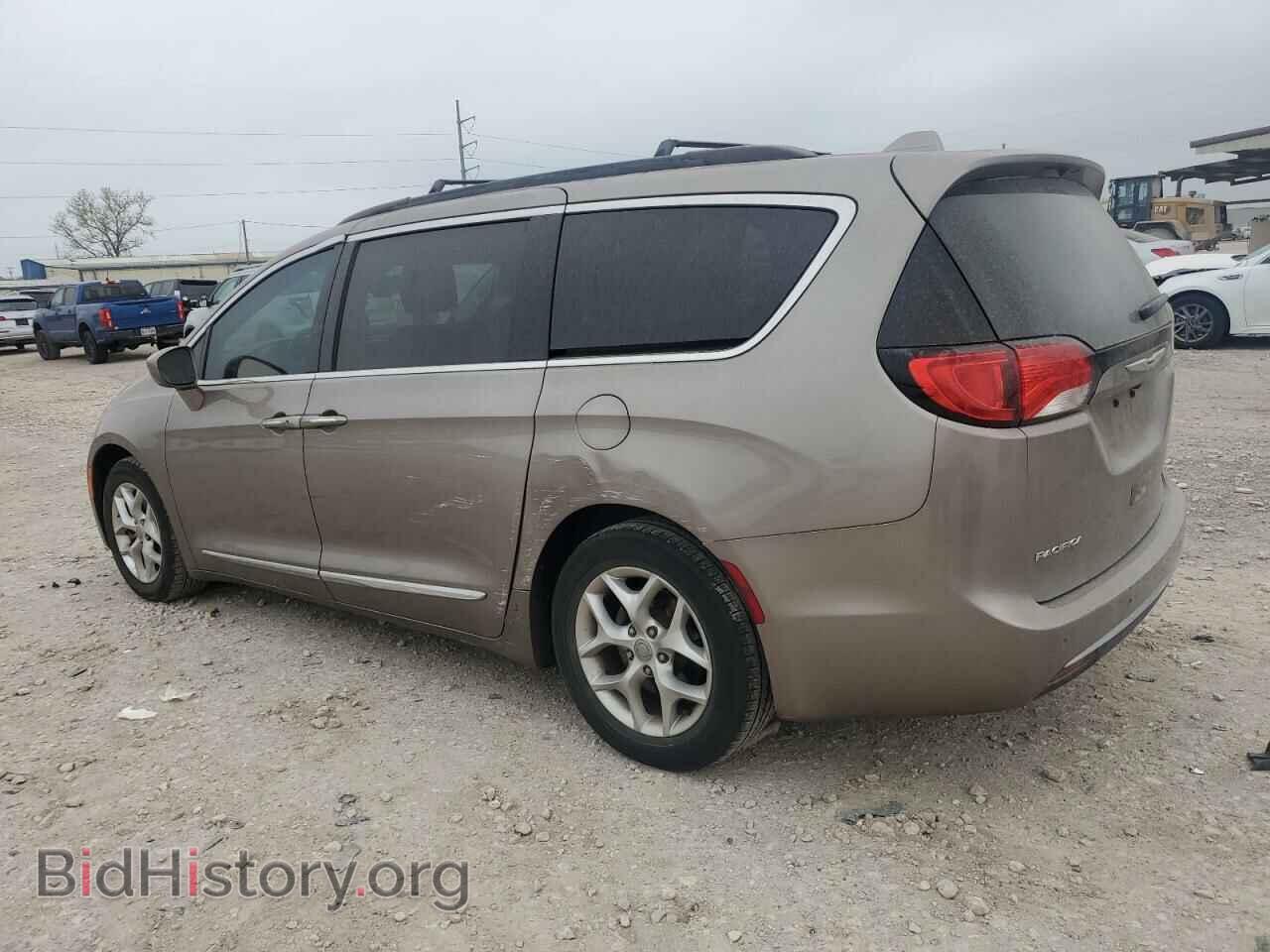 2017 CHRYSLER PACIFICA - VIN: 2C4RC1BG8HR809780 - Фото 2