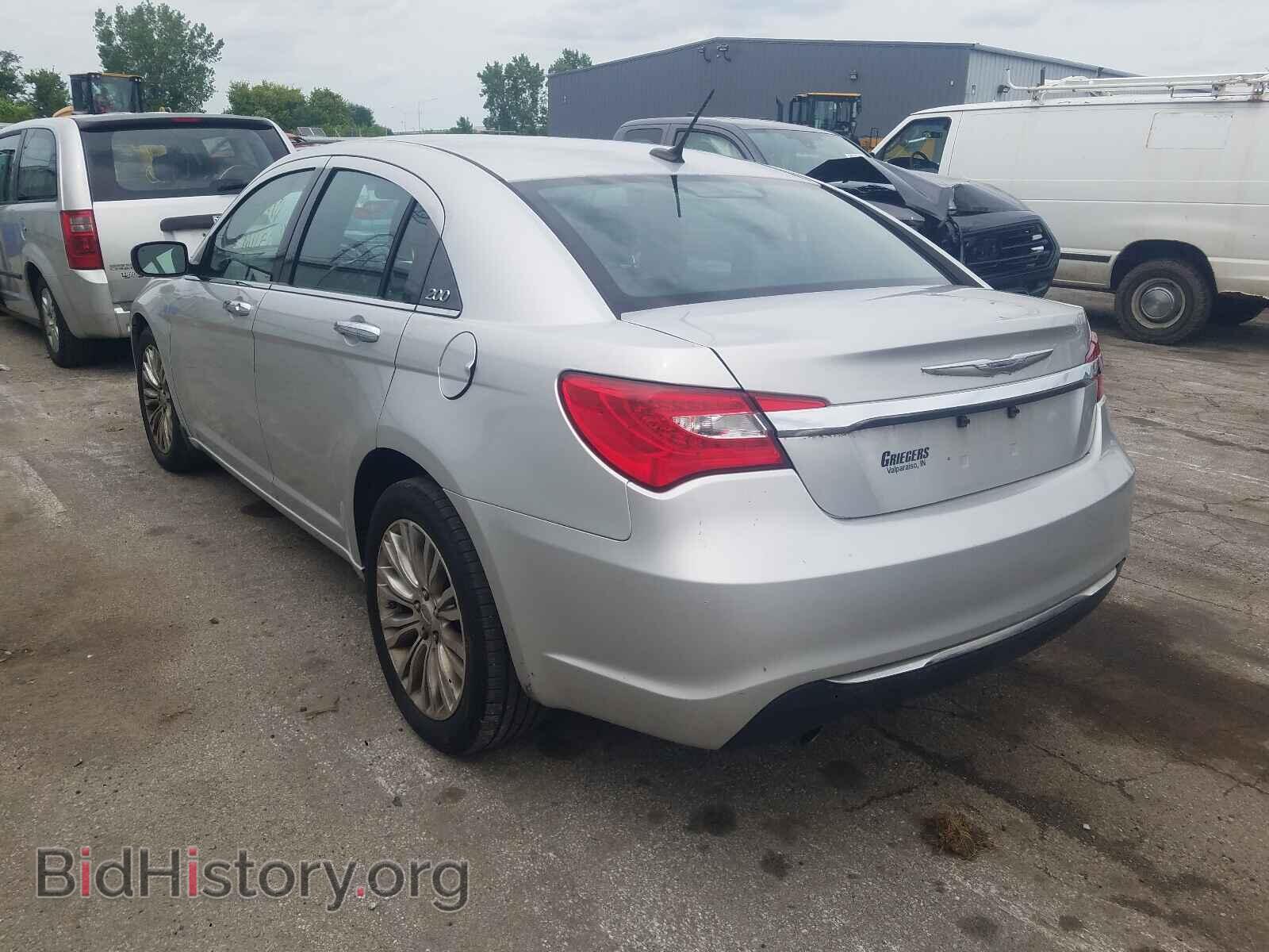2012 CHRYSLER 200 - VIN: 1C3CCBCG3CN188873 - Фото 3