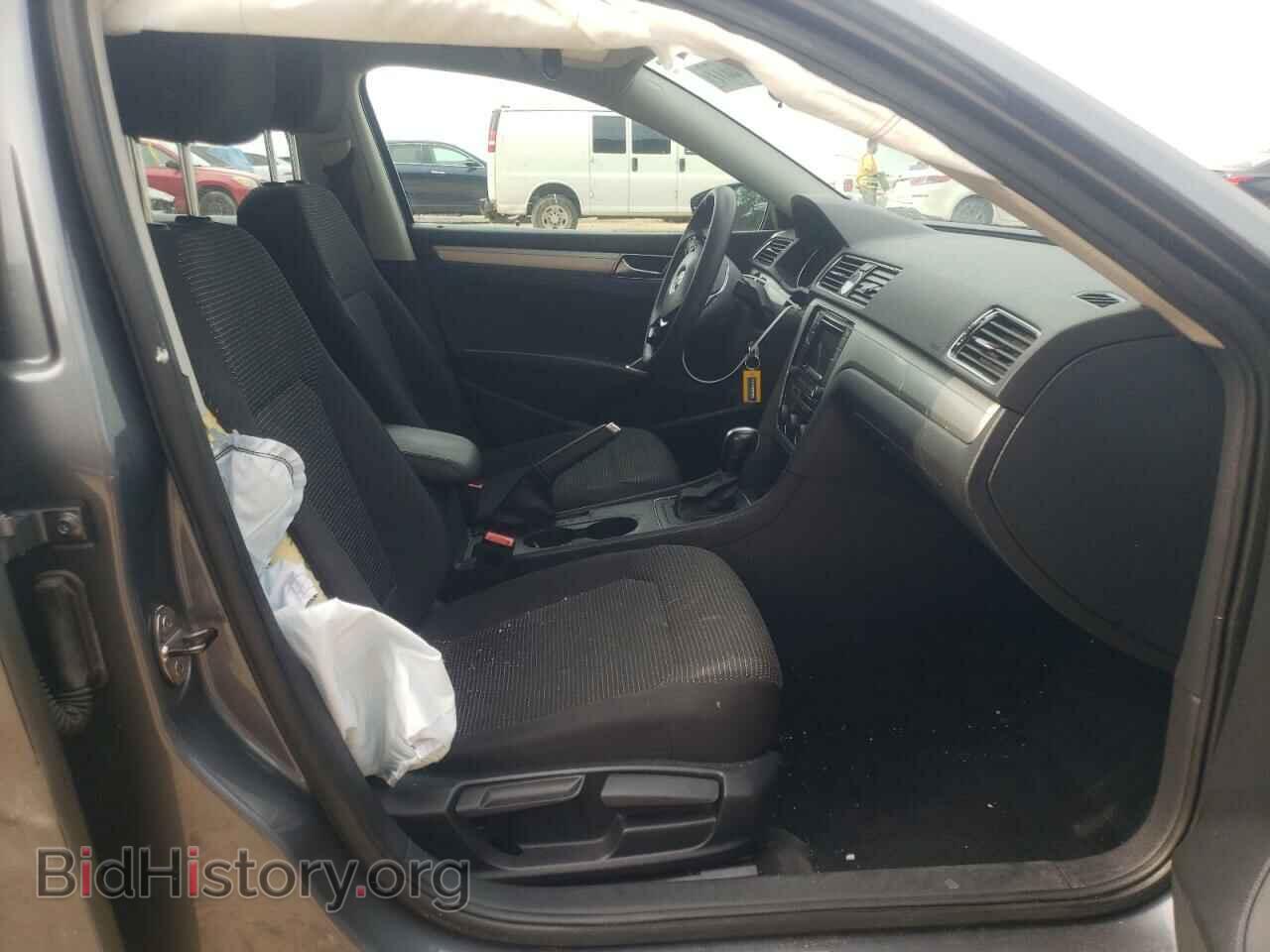 2017 VOLKSWAGEN PASSAT - VIN: 1VWAT7A32HC055151 - Фото 5