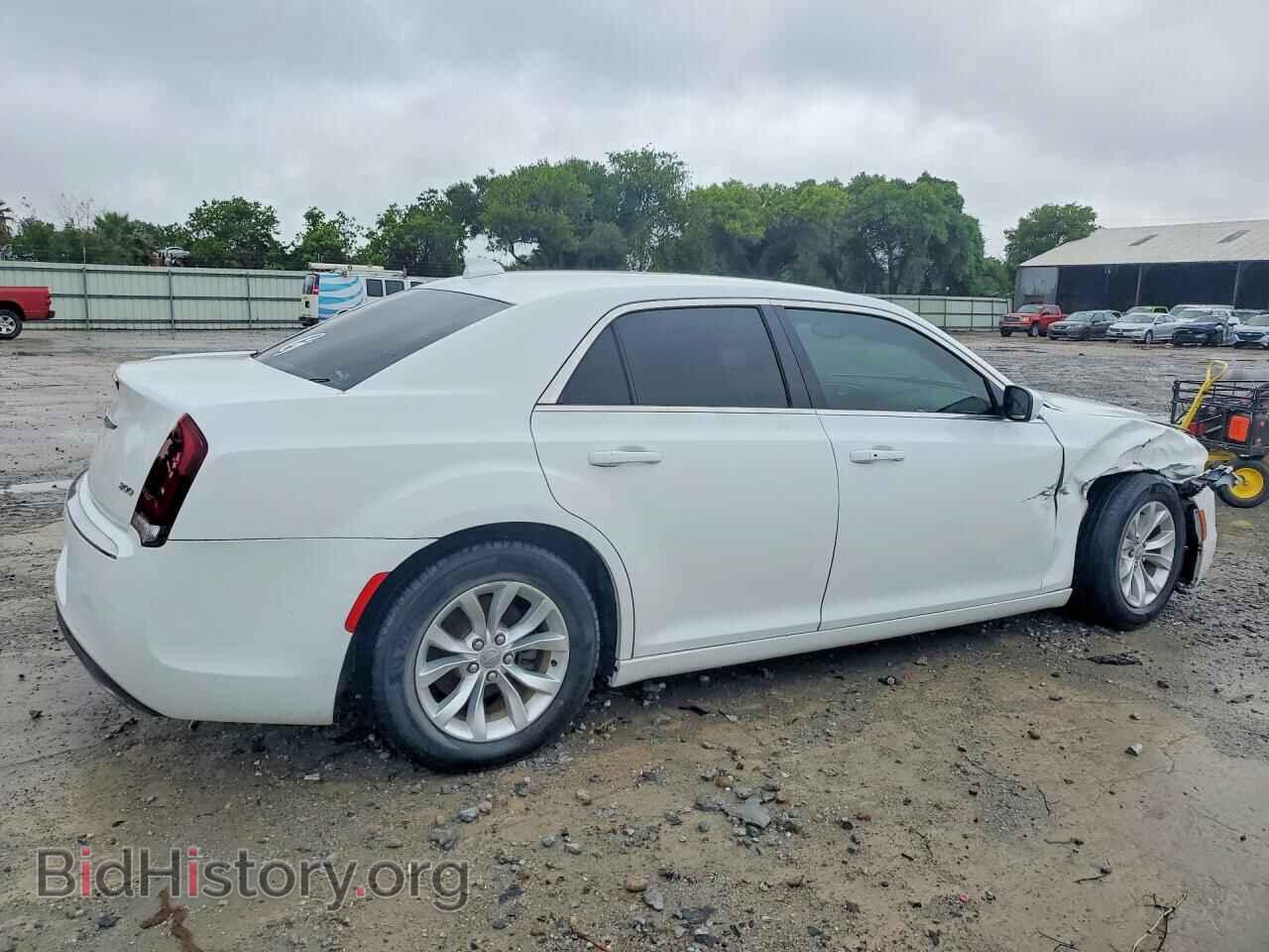 2016 CHRYSLER 300 - VIN: 2C3CCAAG4GH261342 - Фото 3
