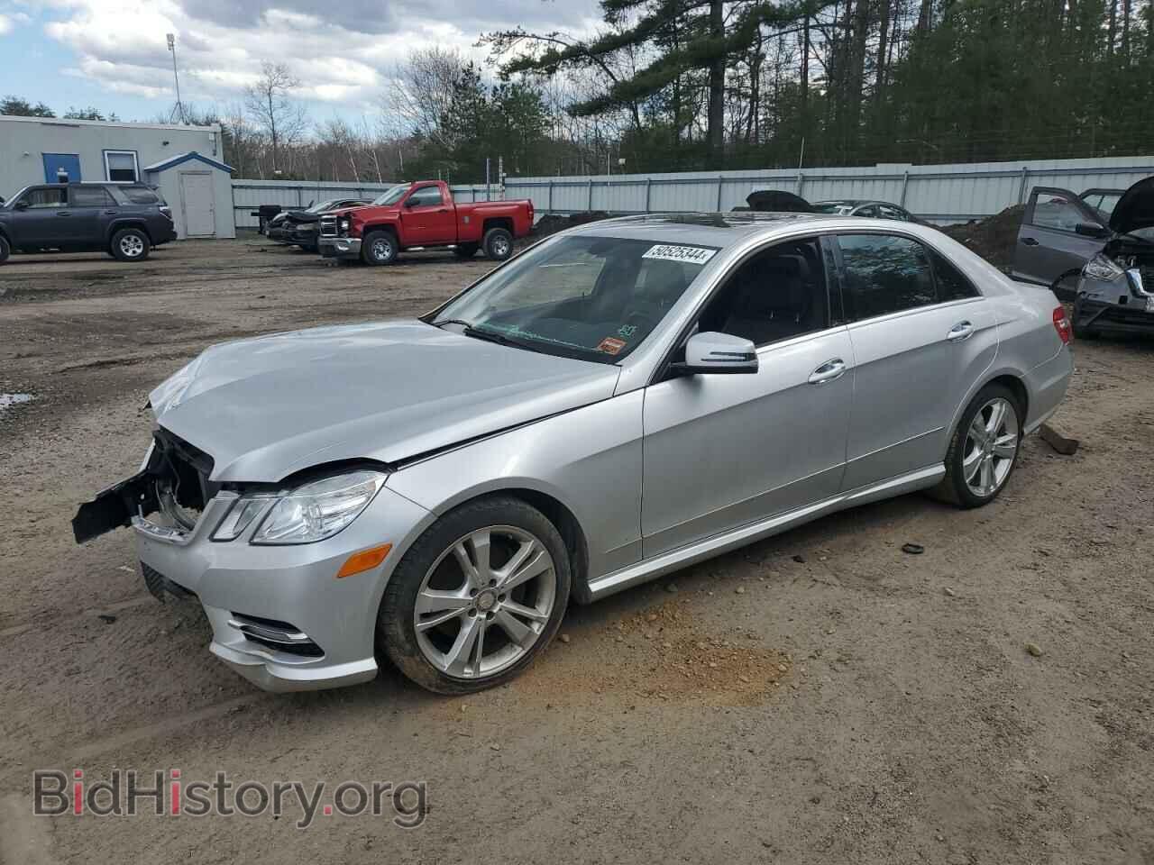 Photo WDDHF8JB6DA732008 - MERCEDES-BENZ E-CLASS 2013