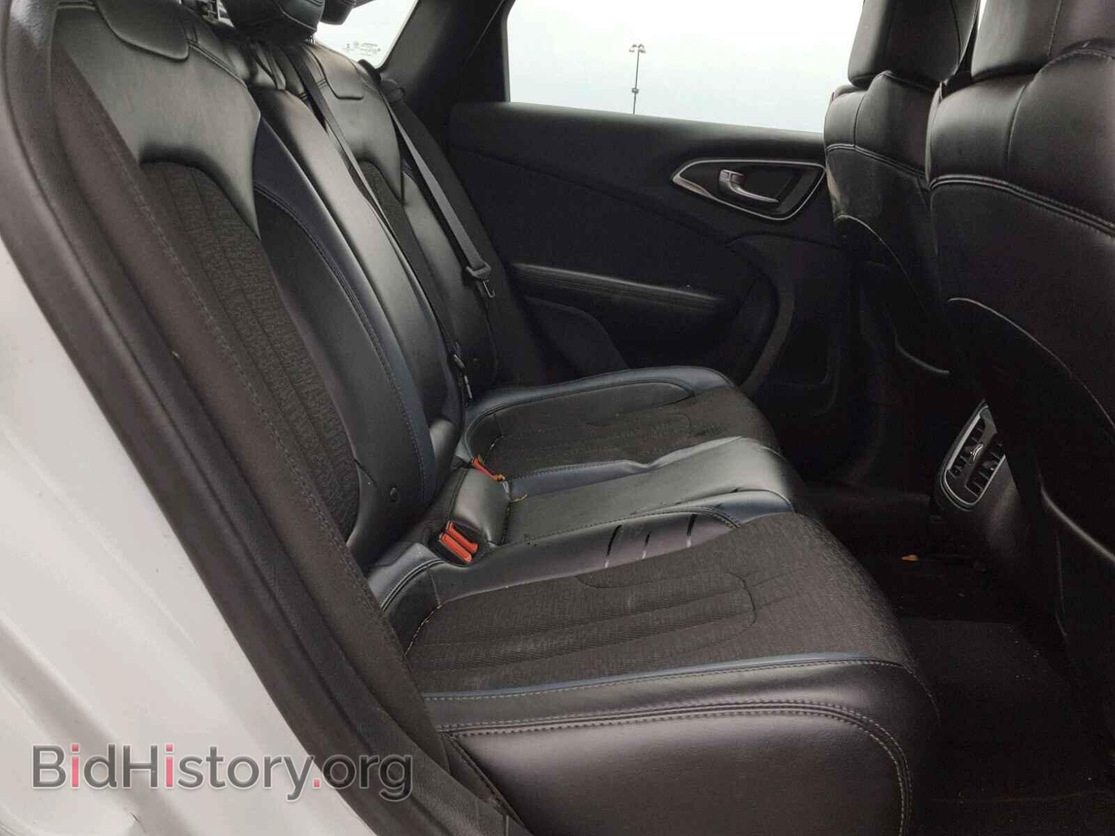 2015 CHRYSLER 200 - VIN: 1C3CCCAB5FN626939 - Photo 6