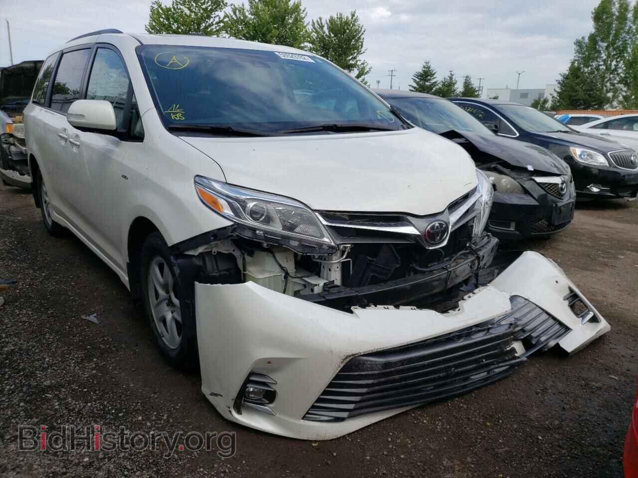 Photo 5TDDZ3DC8JS208381 - TOYOTA SIENNA 2018