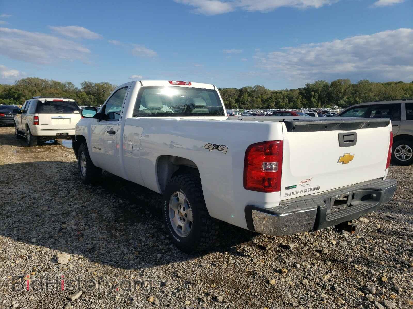 2012 CHEVROLET SILVERADO - VIN: 1GCNKPEA5CZ106101 - Фото 3