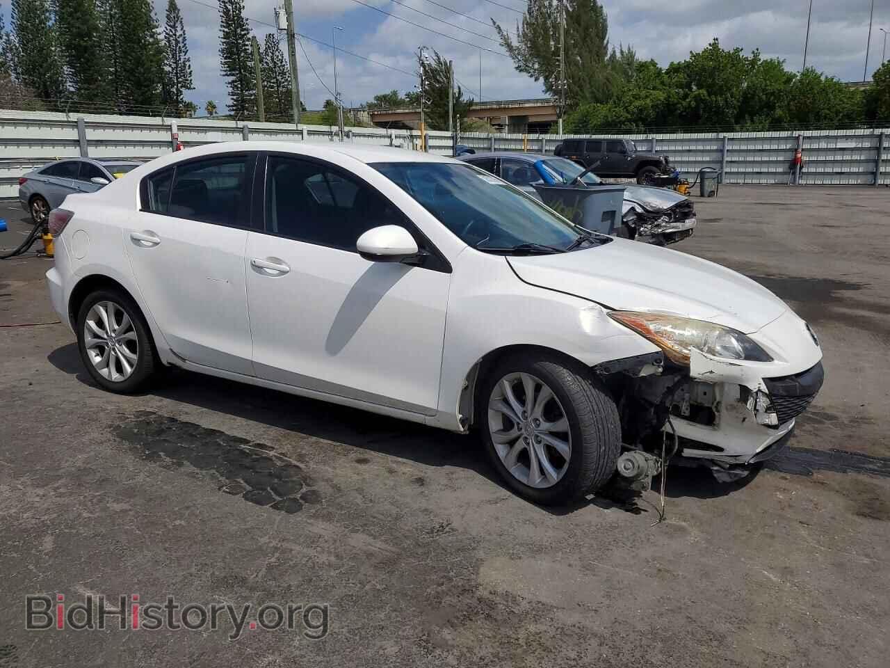 2011 MAZDA 3 - VIN: JM1BL1UG2B1438870 - Photo 4