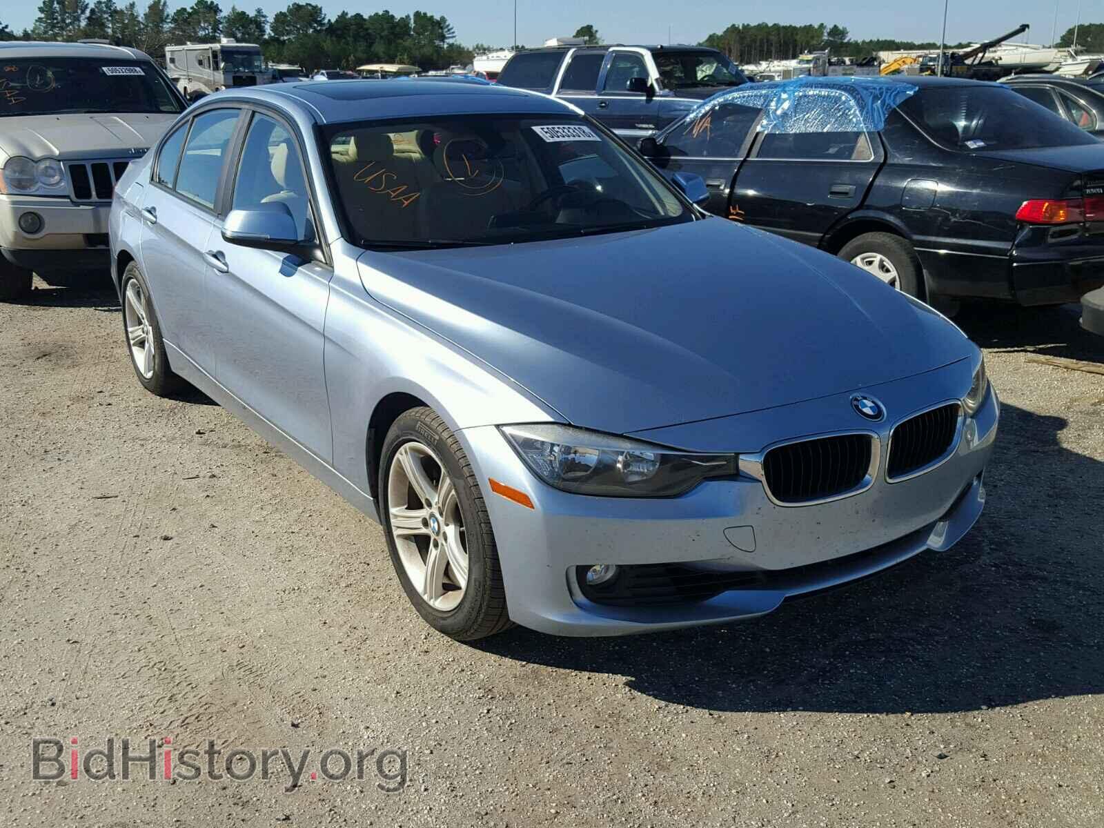 Photo WBA3A5C54CF344010 - BMW 3 SERIES 2012