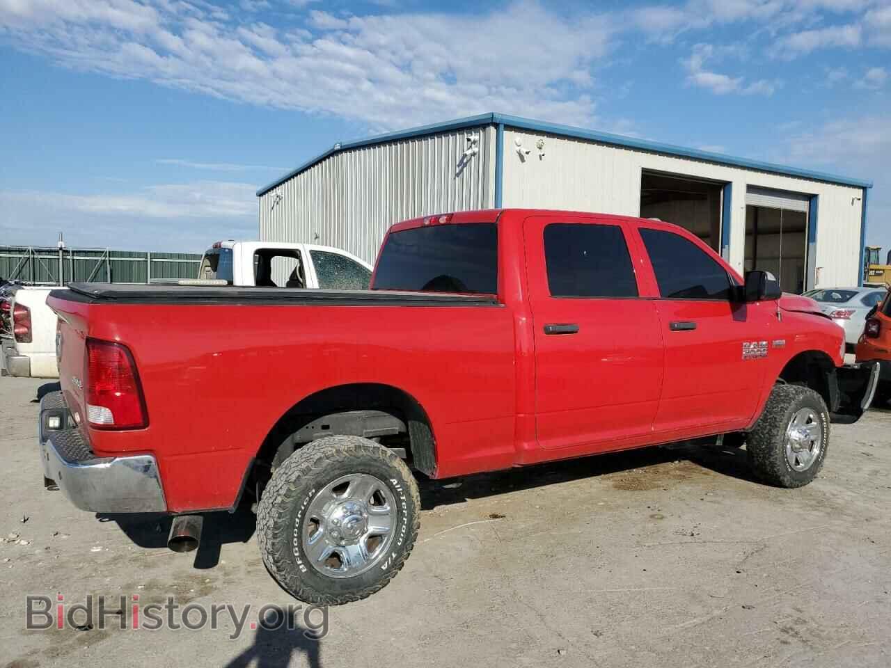 2018 RAM All Models - VIN: 3C6UR5CJ4JG381025 - Photo 3