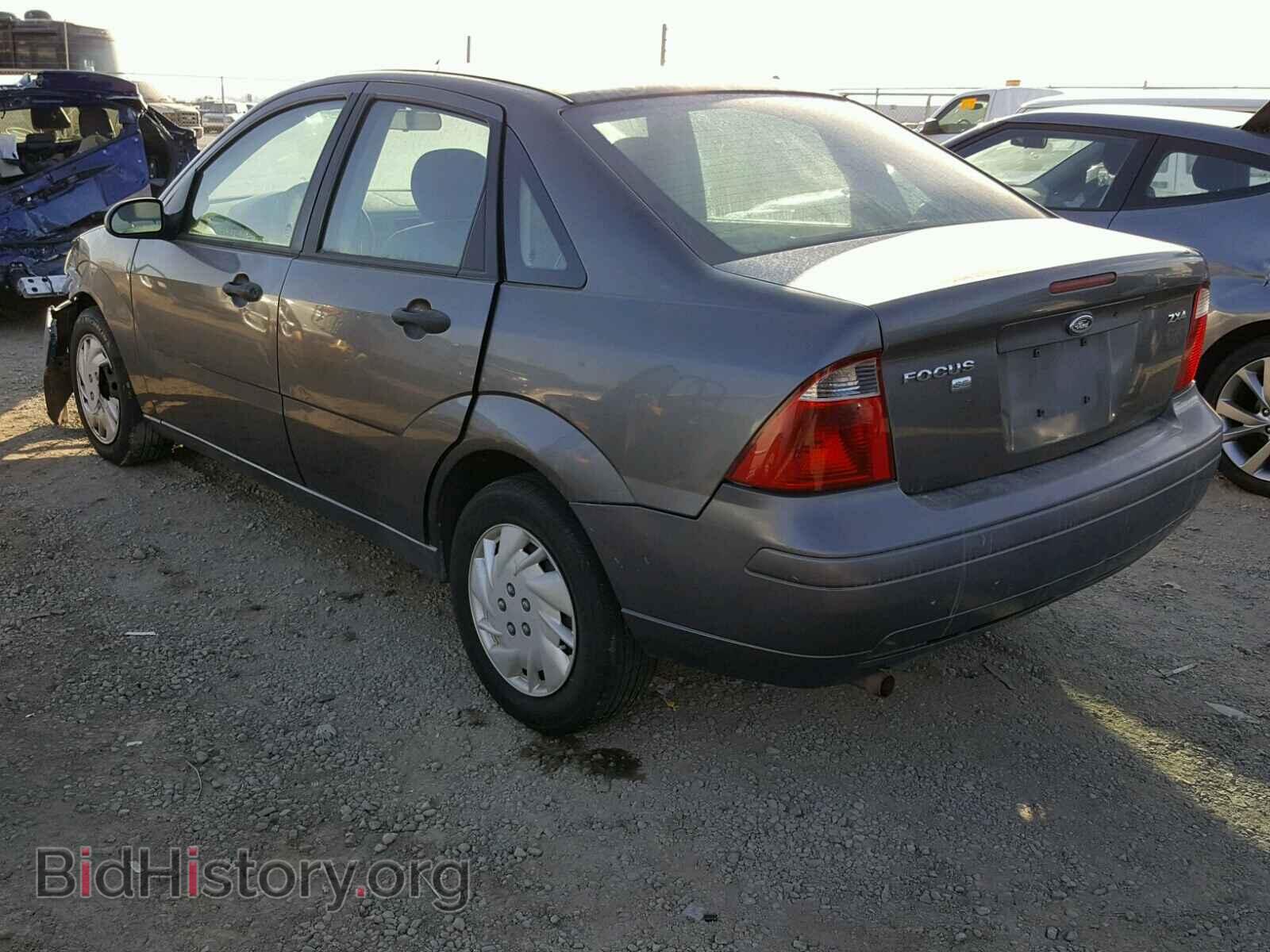 2005 FORD FOCUS - VIN: 1FAFP34NX5W143271 - Фото 3