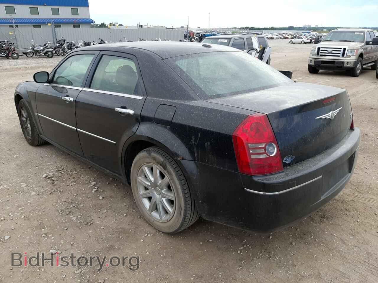 2010 CHRYSLER 300 - VIN: 2C3CA5CV9AH269064 - Фото 3
