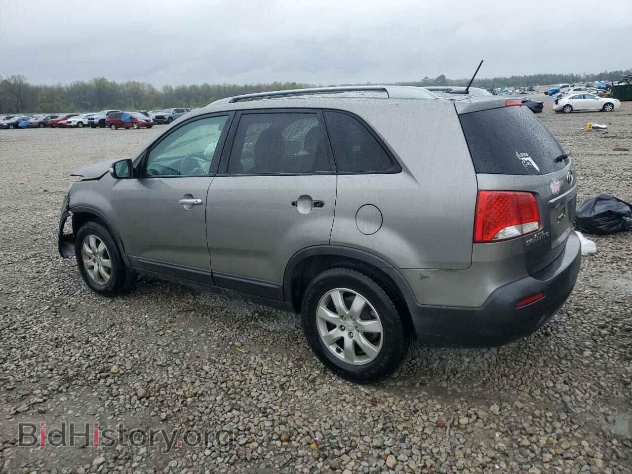 2011 KIA SORENTO - VIN: 5XYKT4A29BG150208 - Фото 2