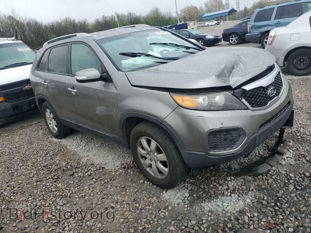 2011 KIA SORENTO - VIN: 5XYKT4A29BG150208 - Фото 4