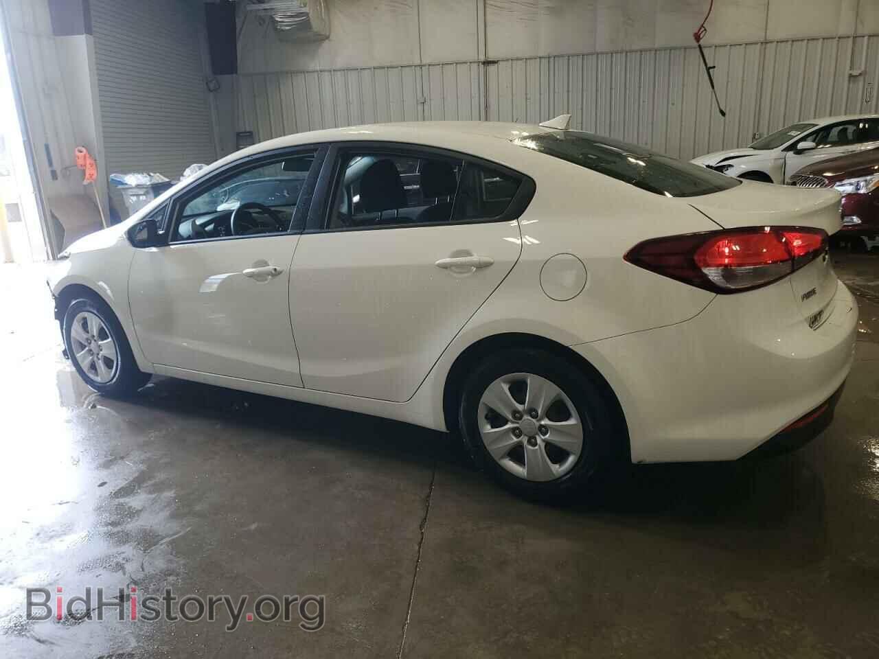 2017 KIA FORTE - VIN: 3KPFK4A75HE031707 - Фото 2