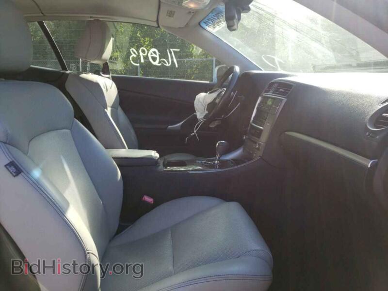 2012 Lexus IS (VIN JTHFF2C29C2524093) — фото 5 из 10