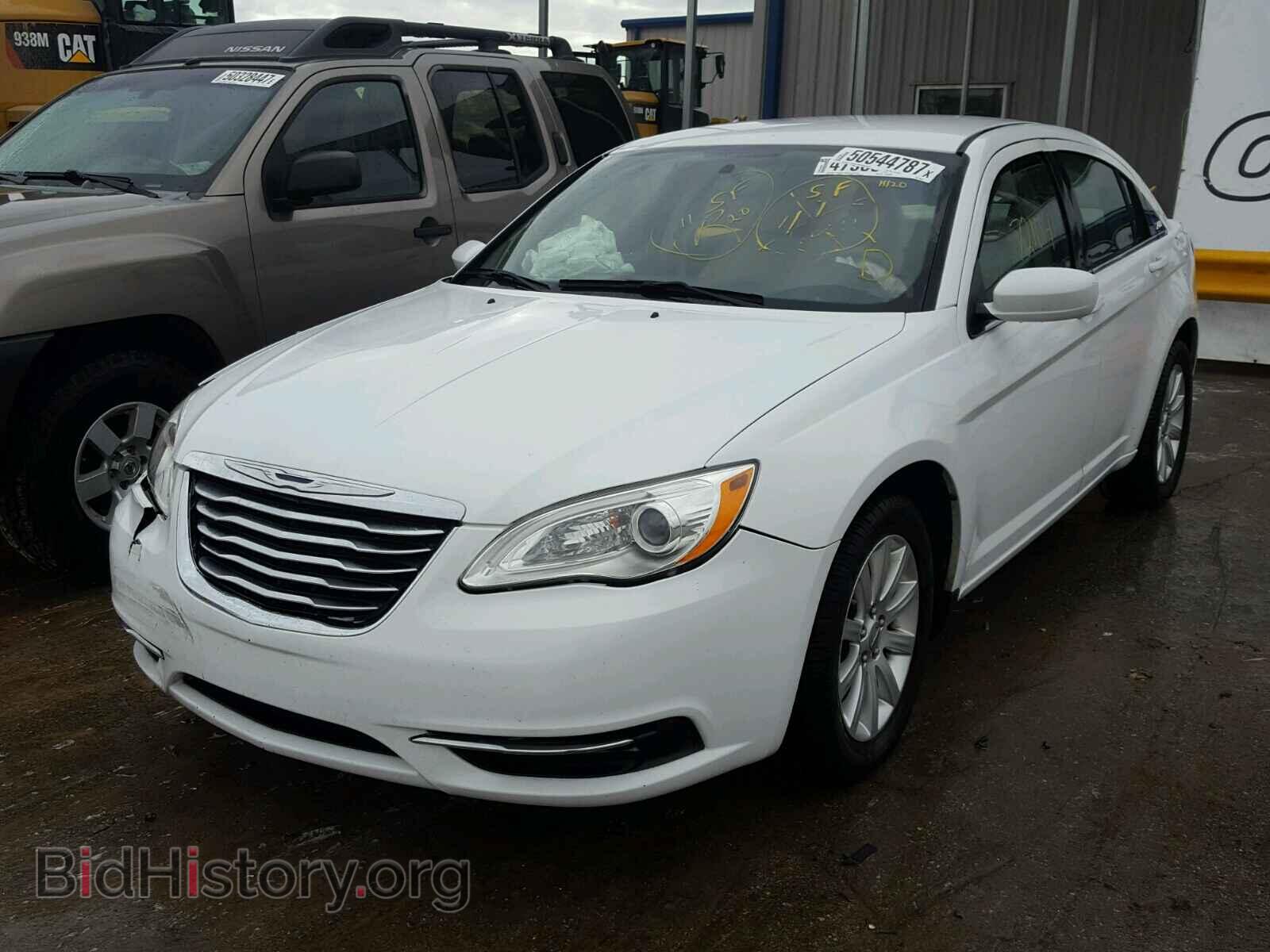 2013 CHRYSLER 200 - VIN: 1C3CCBBB7DN593237 - Фото 2