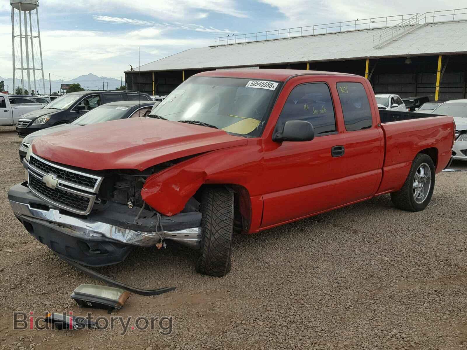 2006 CHEVROLET SILVERADO - VIN: 1GCEC19V16Z298564 - Photo 2