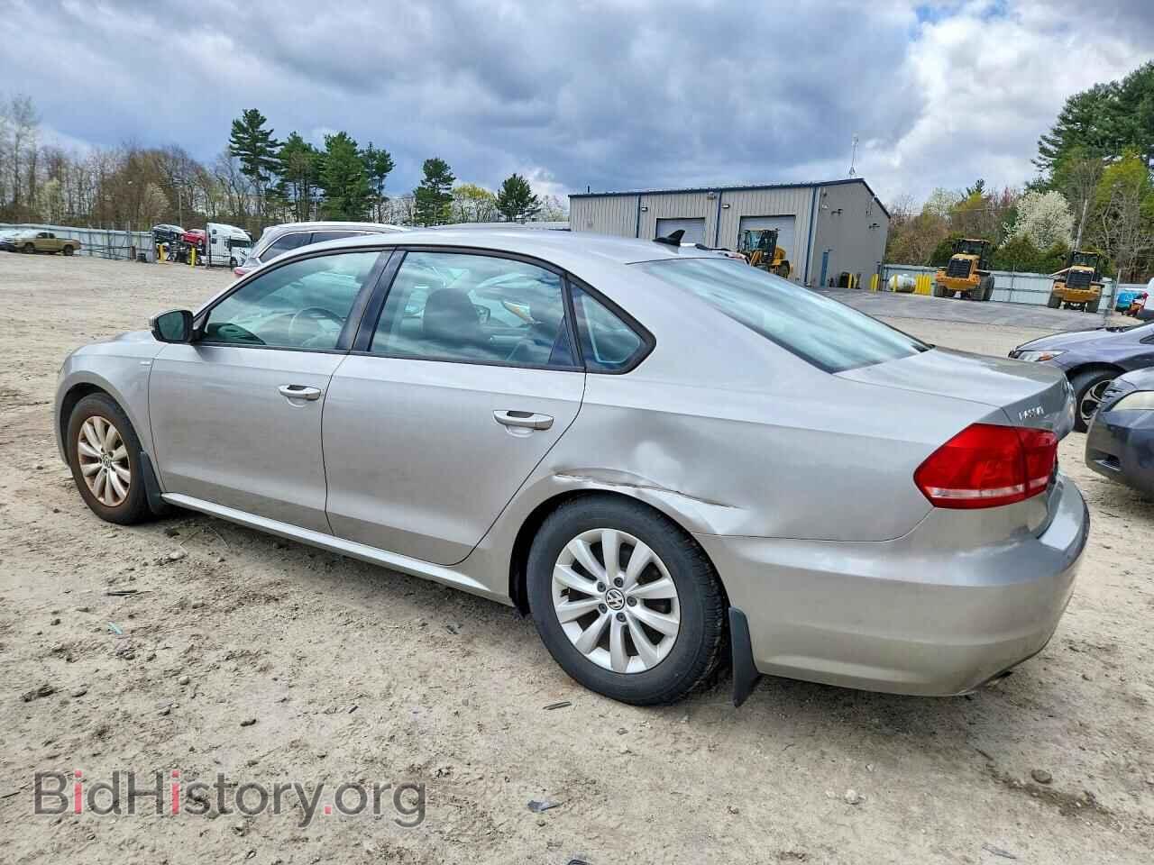 2014 VOLKSWAGEN PASSAT - VIN: 1VWAT7A30EC068881 - Photo 2