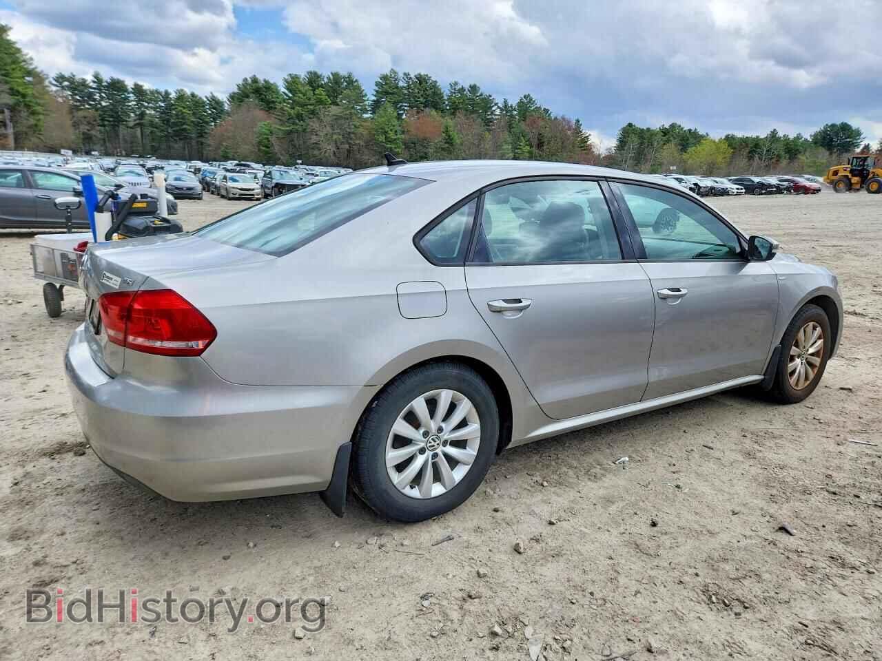 2014 VOLKSWAGEN PASSAT - VIN: 1VWAT7A30EC068881 - Photo 3