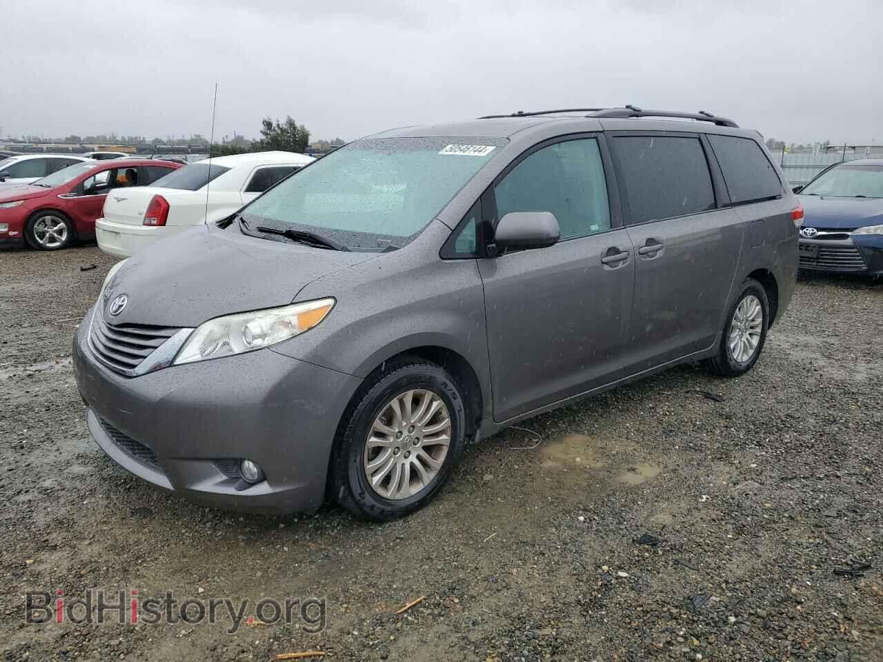 Photo 5TDYK3DC2CS177699 - TOYOTA All Models 2012