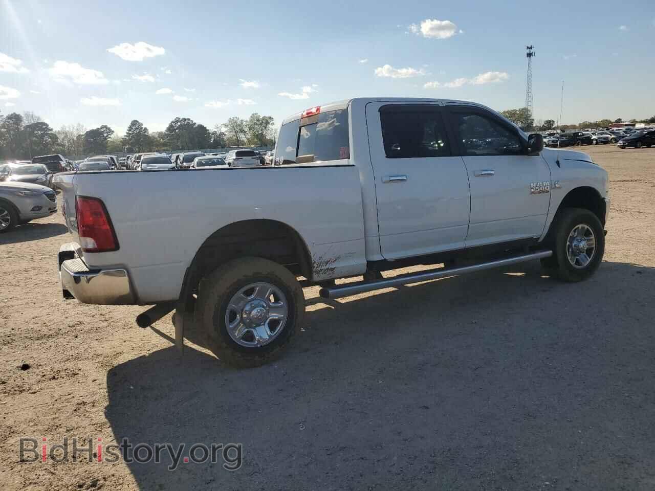 2016 RAM All Models - VIN: 3C6UR5DL3GG151839 - Photo 3