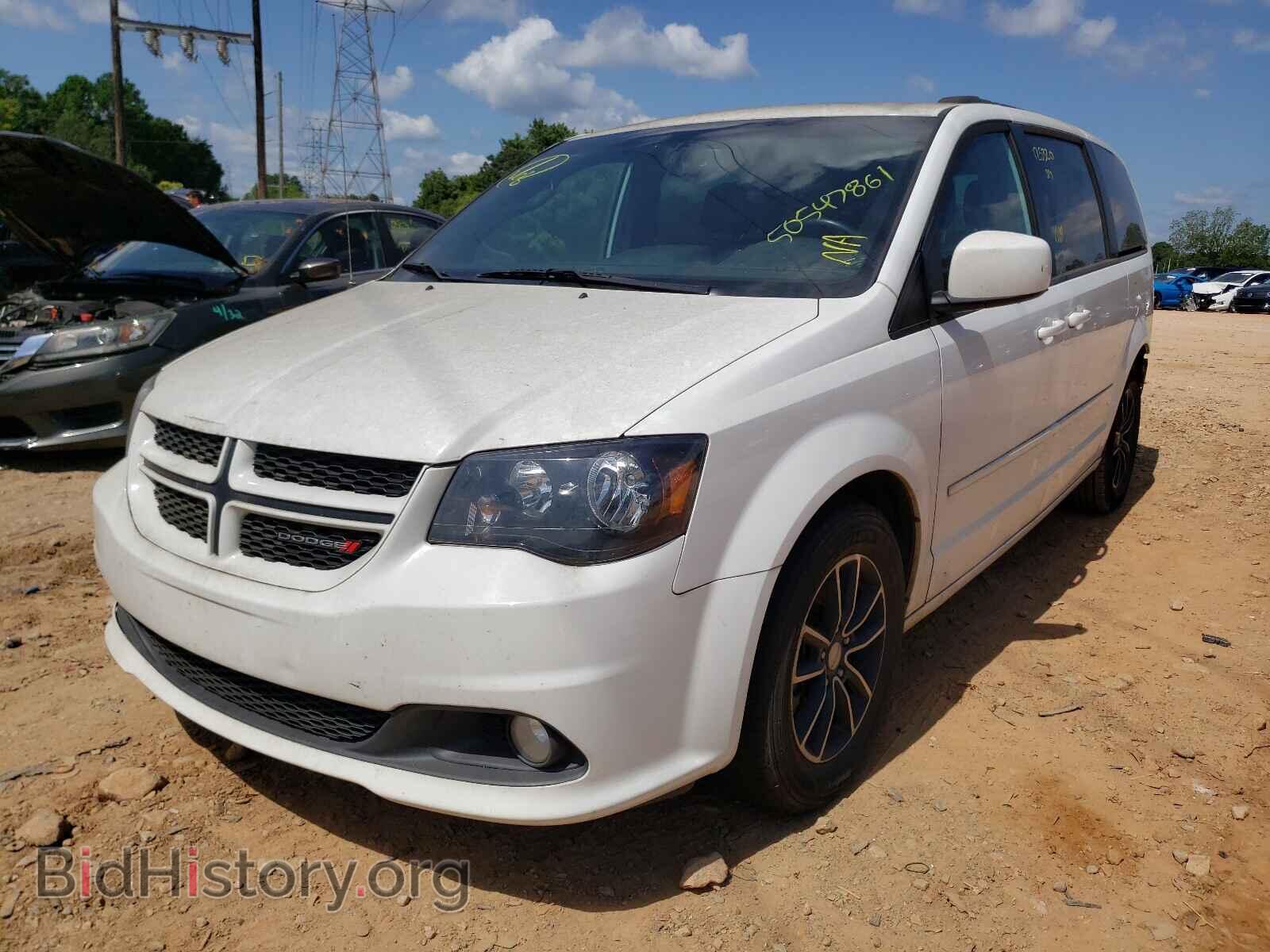 2017 DODGE GRAND CARA - VIN: 2C4RDGEG4HR690900 - Фото 2