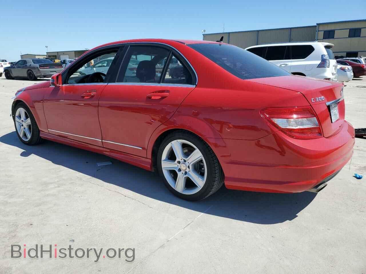 2011 MERCEDES-BENZ C-CLASS - VIN: WDDGF5EB2BA514228 - Фото 2