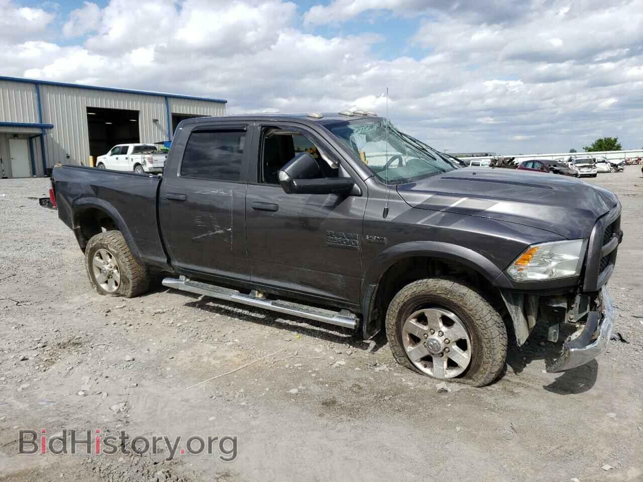 2015 RAM All Models - VIN: 3C6UR5DJ6FG548572 - Photo 4
