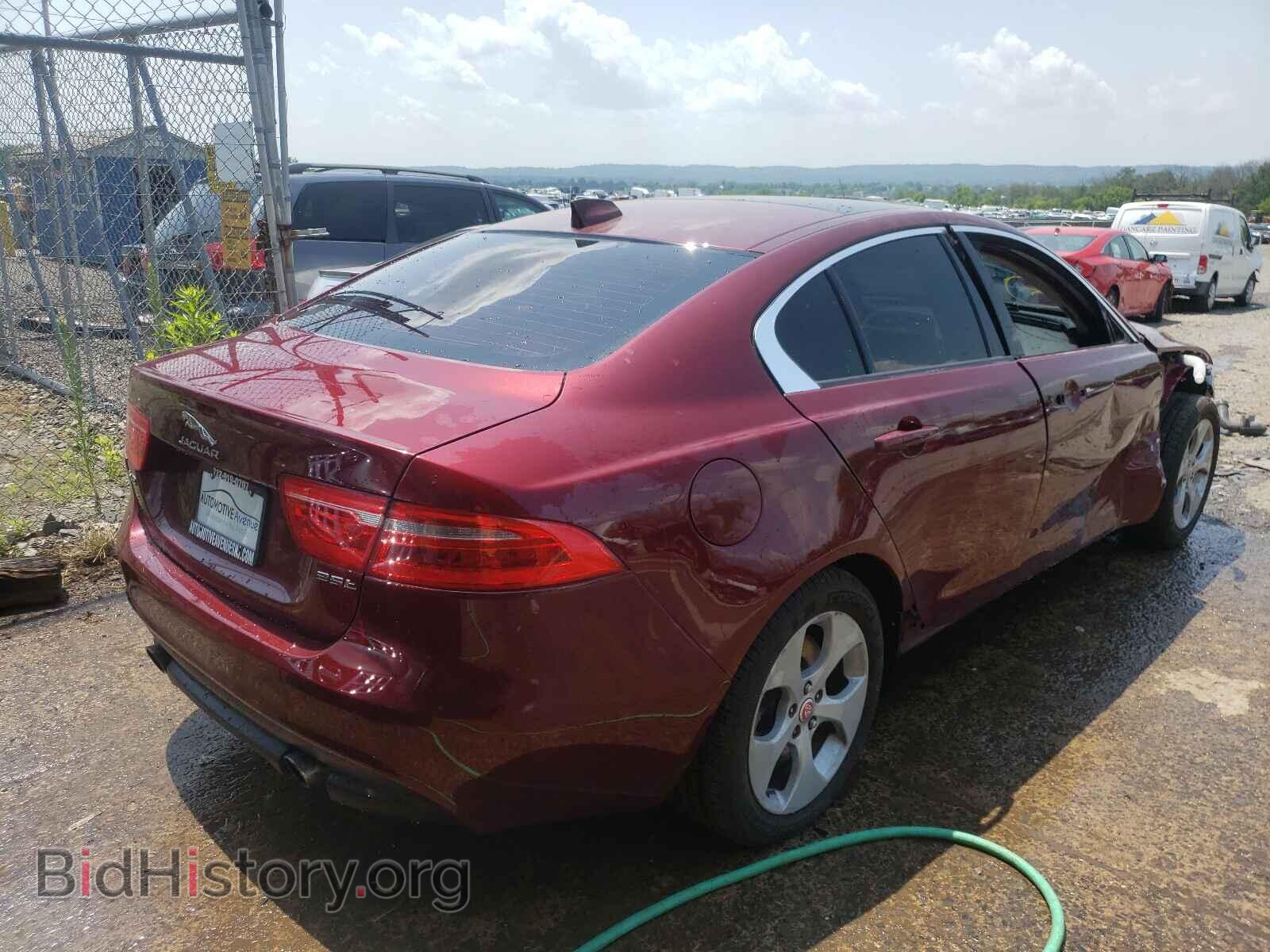 2017 JAGUAR XE - VIN: SAJAR4BG7HA975324 - Фото 4